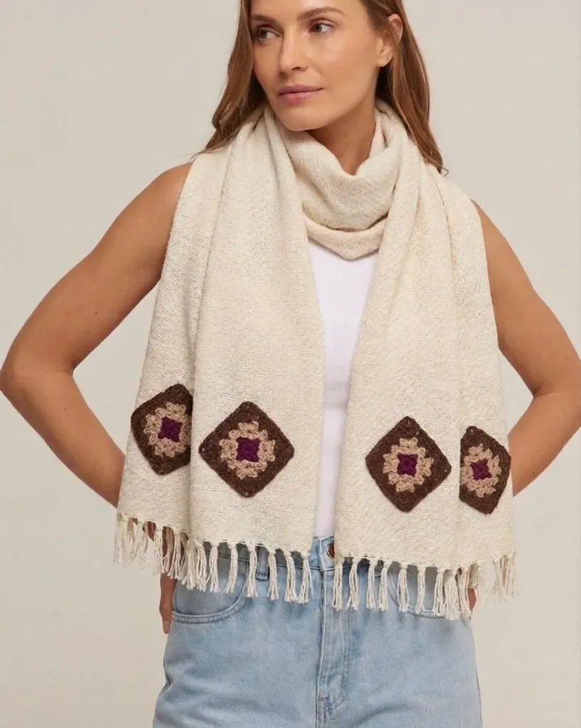 Pashmina Alba con detalles Crochet